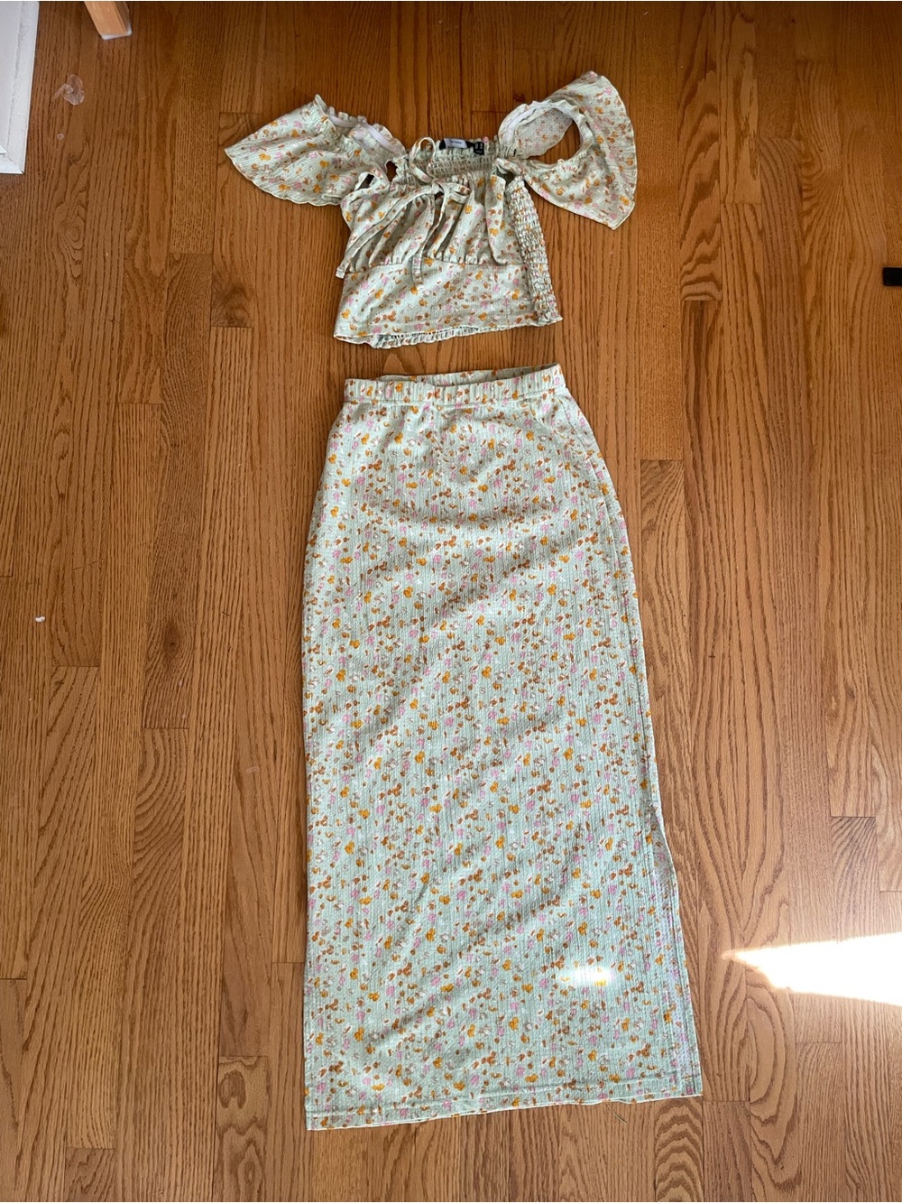 Floral Top and Maxi Skirt in Light Green